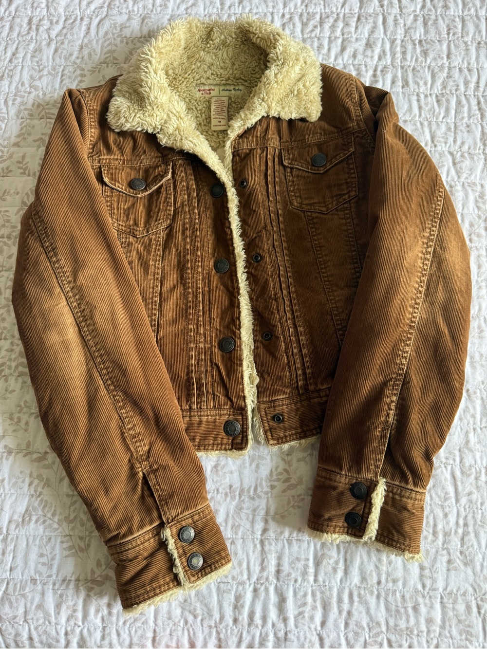 Vintage Y2K Abercrombie & Fitch Corduroy Jacket in Brown with Cream Sherpa Trim